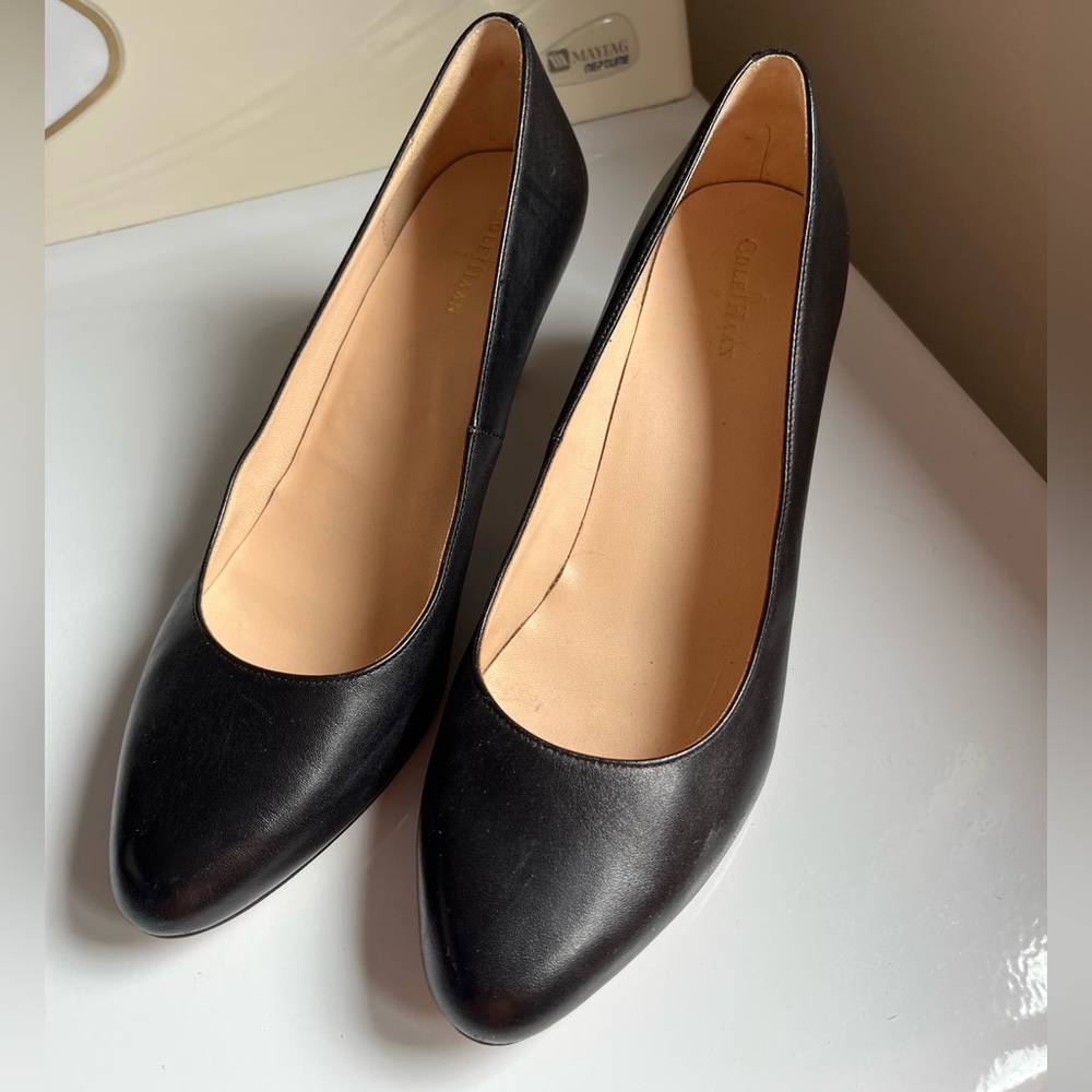 Coke Haan Black Pumps